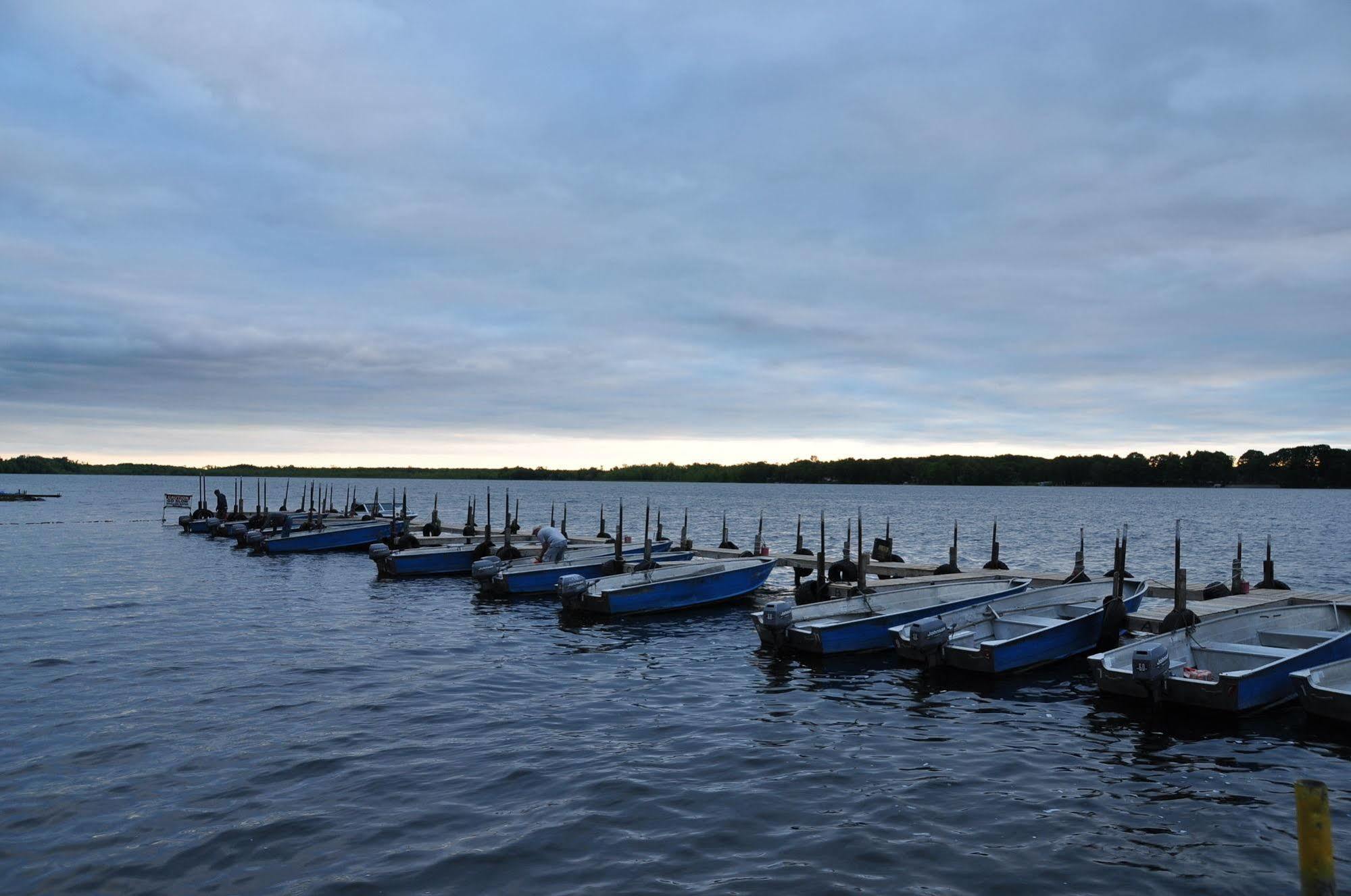 Lake Dalrymple Resort Lagoon City Εξωτερικό φωτογραφία